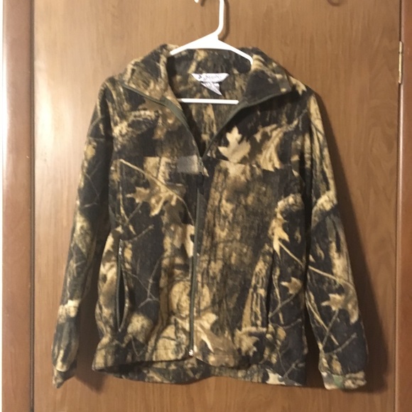 Jackets & Blazers - Camo Columbia Jacket (kids) Jackets & Blazers - Camo Columbia Jacket (kids)